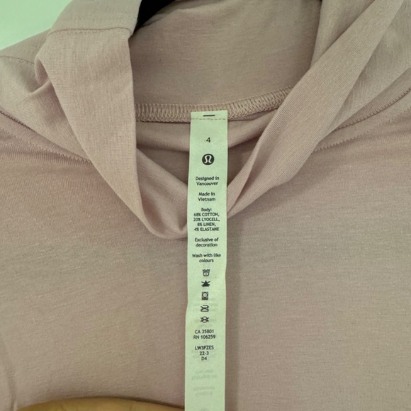 Lululemon Relaxed-Fit Cotton-Blend Turtleneck T-Shirt - Picture 3 of 3